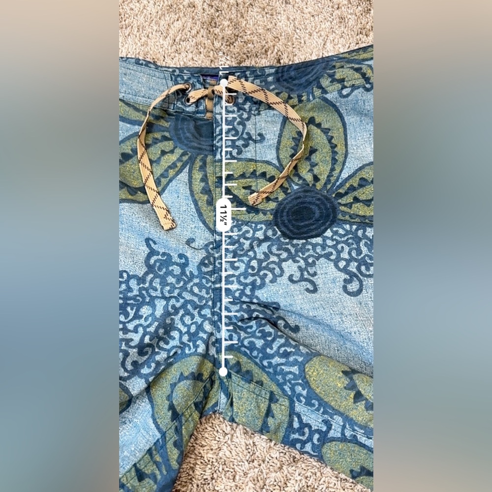 Patagonia Wavefarer Board Shorts Men’s Size 34 Blue Floral Print Zip Pocket - Picture 15 of 15